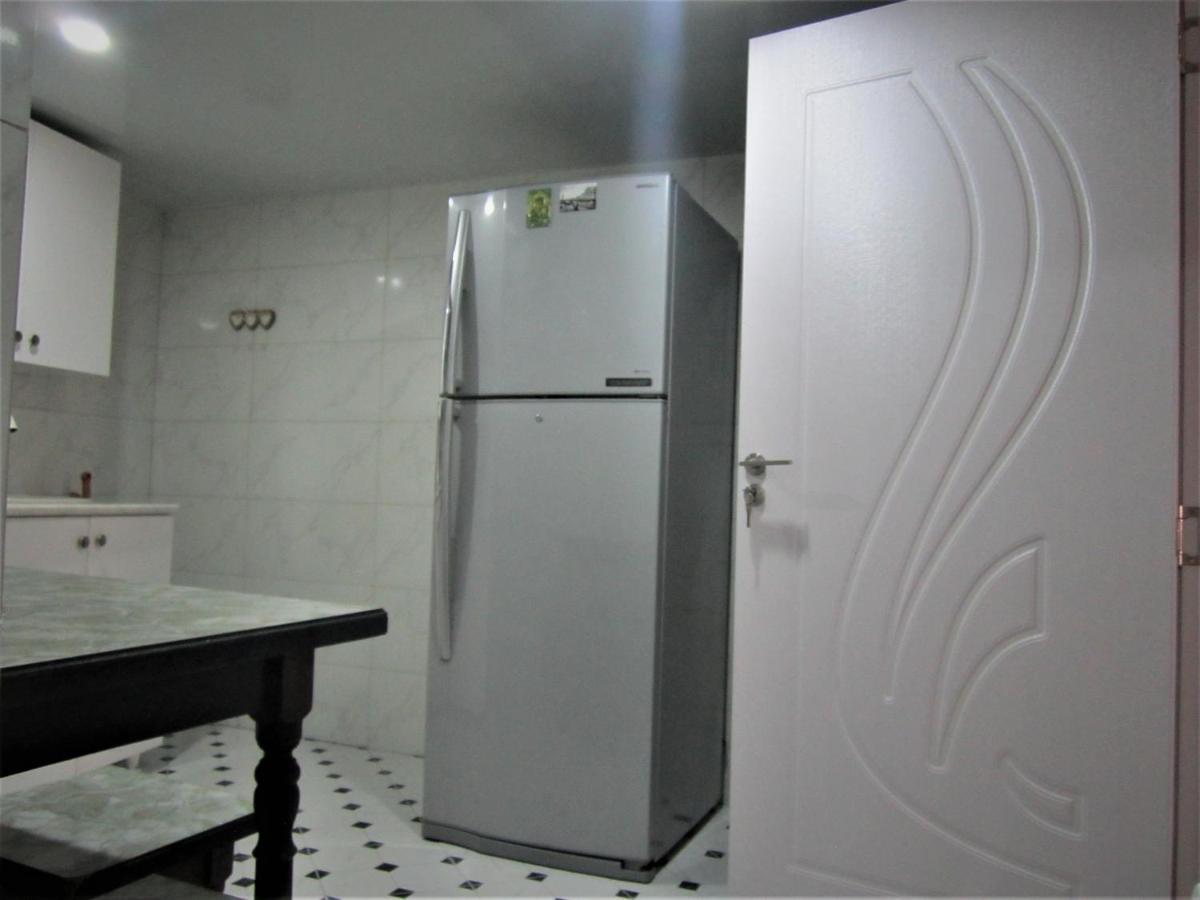 Apartment 19 Koetaisi Buitenkant foto